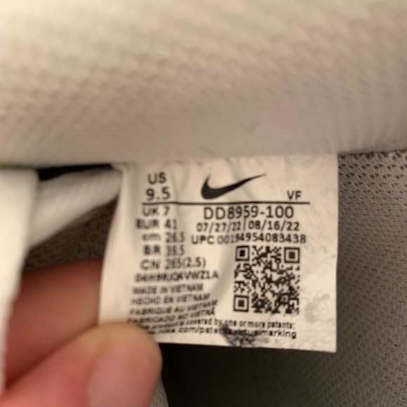 White Sneakers Nike Air Force 1 Women’s 9.5 EUC - Picture 7 of 7